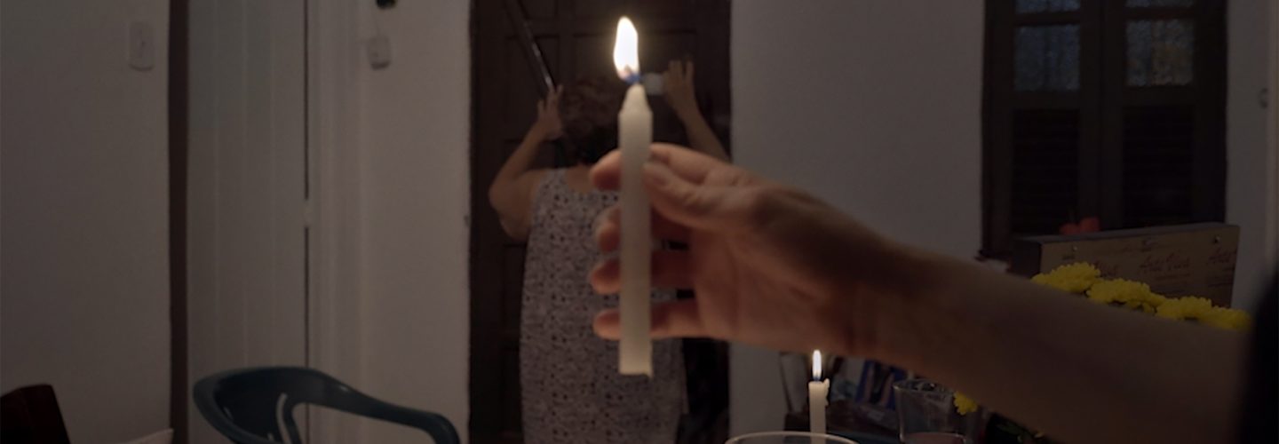 <h1>Aparição</h1><strong>Brasil, 20 MIN</strong>